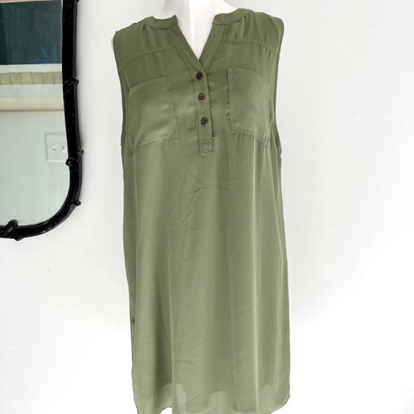 Adrienne Vittadini Dresses & Skirts - Adrienne Vittadini Olive Green Sleeves Shirt Dress
